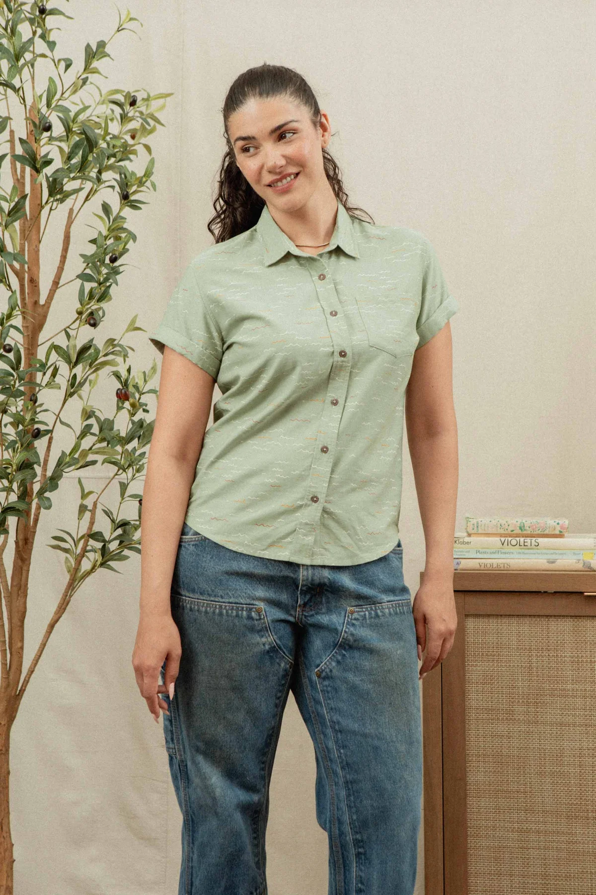 The Bea Tops Shirt - Image 2